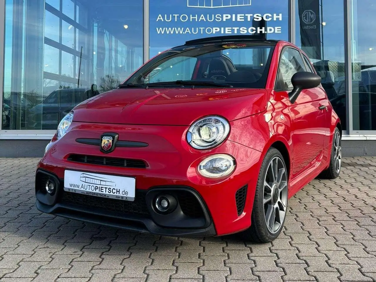 Photo 1 : Abarth 595 2024 Petrol