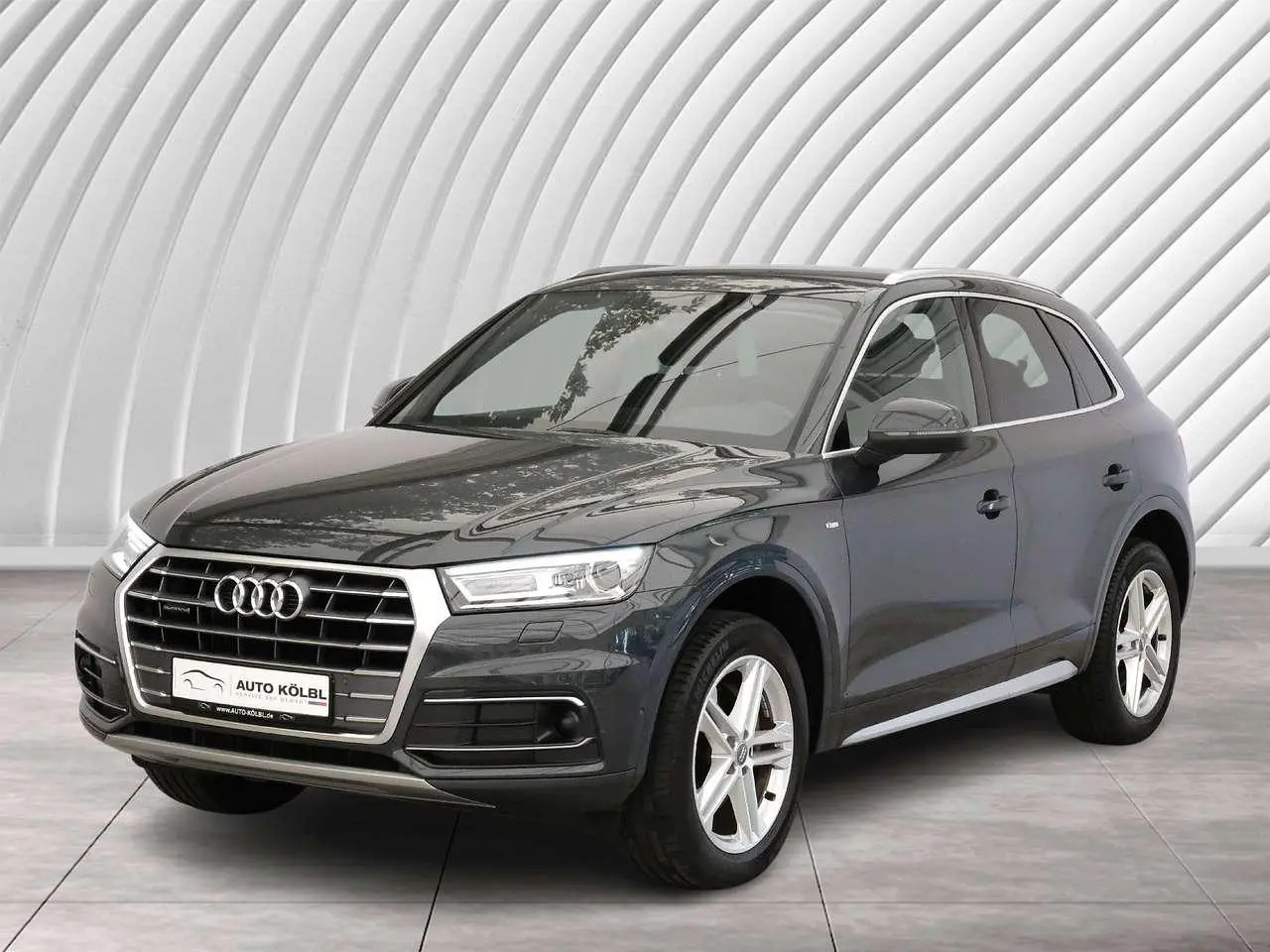 Photo 1 : Audi Q5 2019 Diesel