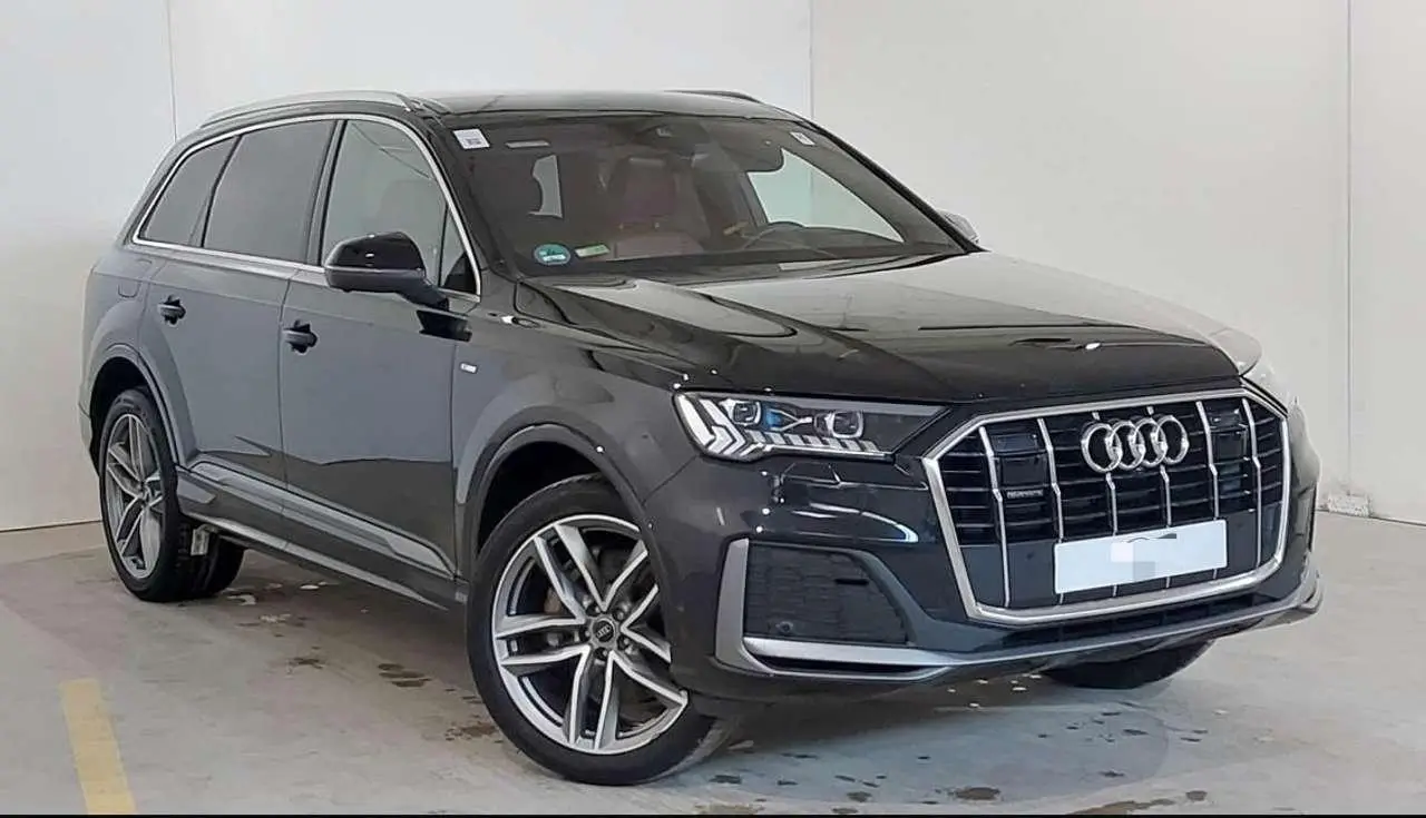 Photo 1 : Audi Q7 2020 Essence