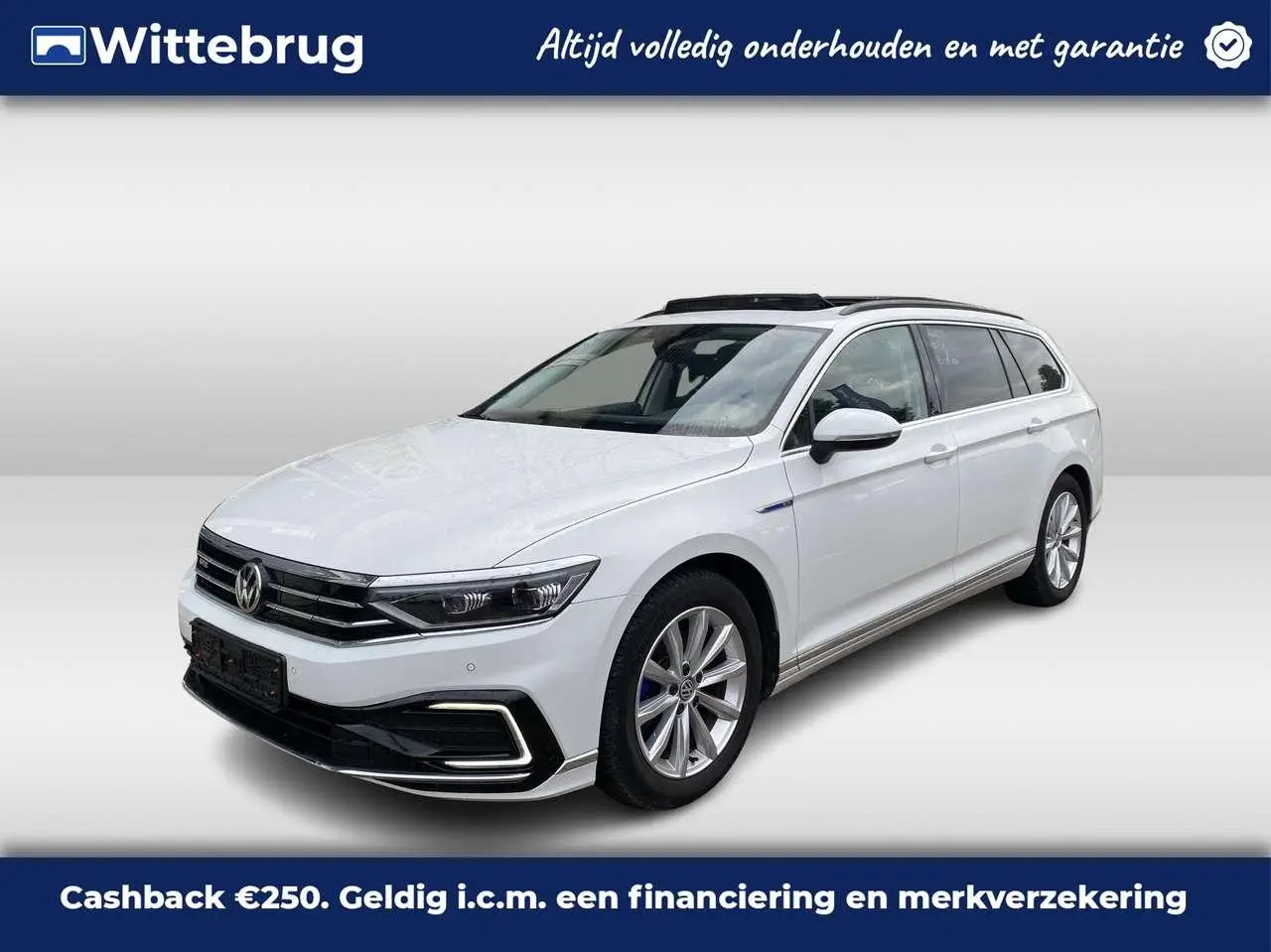 Photo 1 : Volkswagen Passat 2020 Hybrid