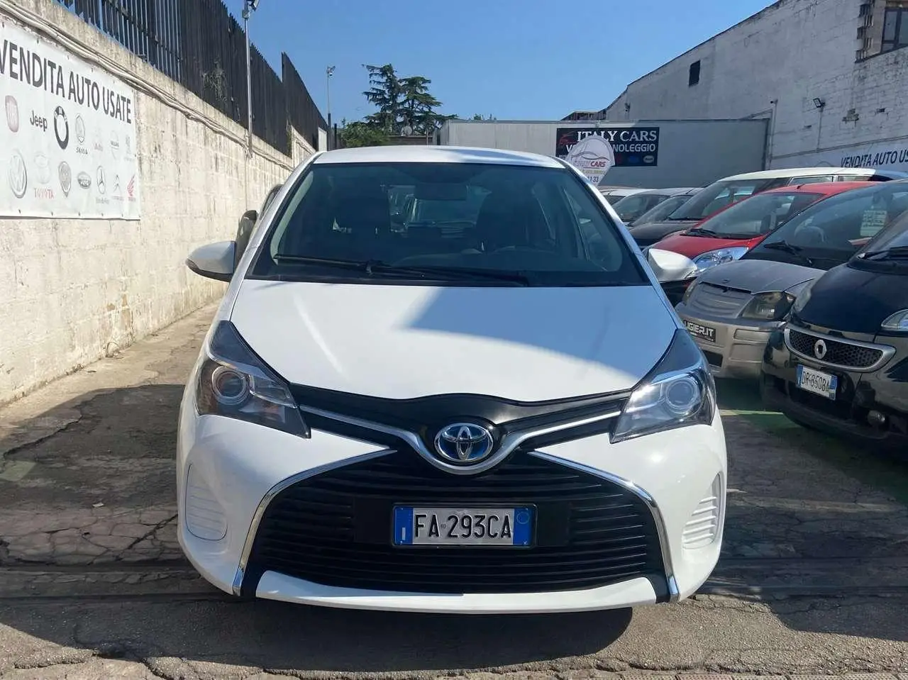 Photo 1 : Toyota Yaris 2015 Hybride