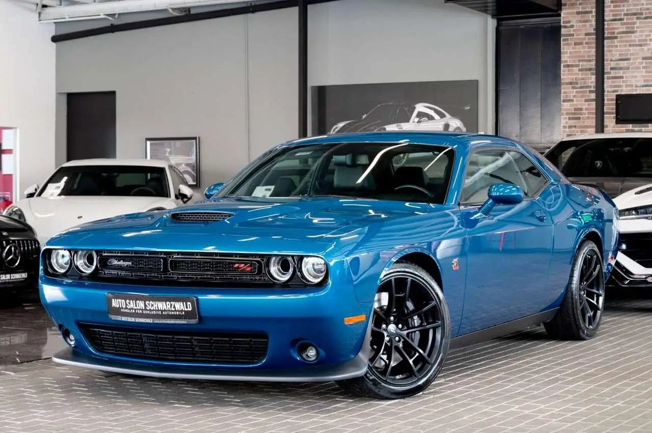 Photo 1 : Dodge Challenger 2021 Petrol