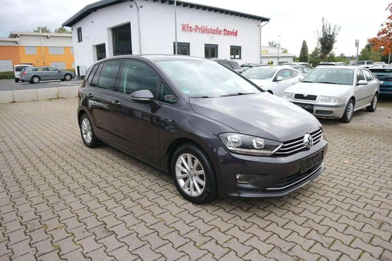 Photo 1 : Volkswagen Golf 2015 Essence