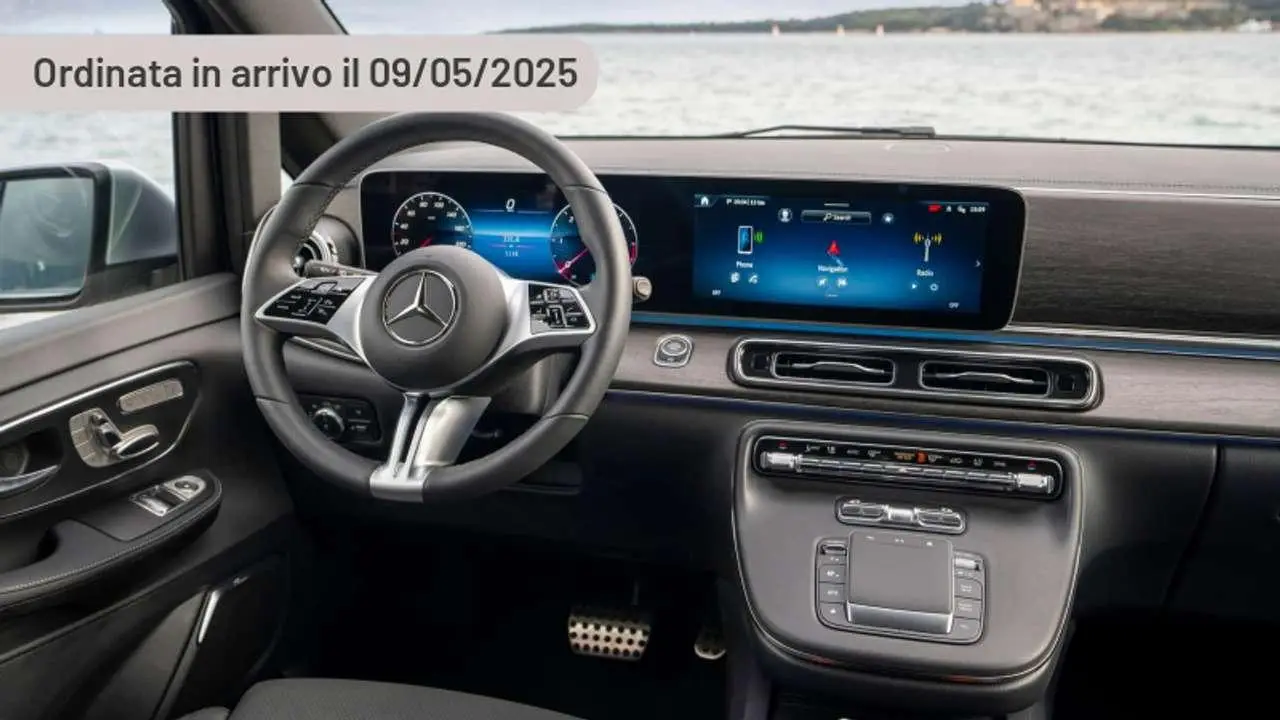 Photo 1 : Mercedes-benz Classe V 2024 Diesel