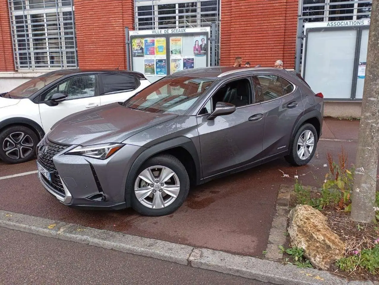 Photo 1 : Lexus Ux 2020 Hybrid