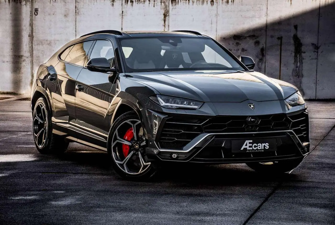 Photo 1 : Lamborghini Urus 2019 Petrol