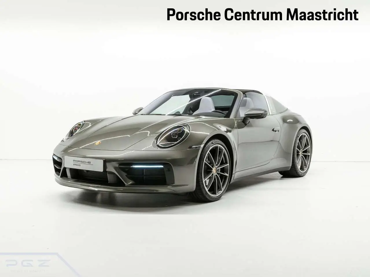 Photo 1 : Porsche 992 2023 Essence