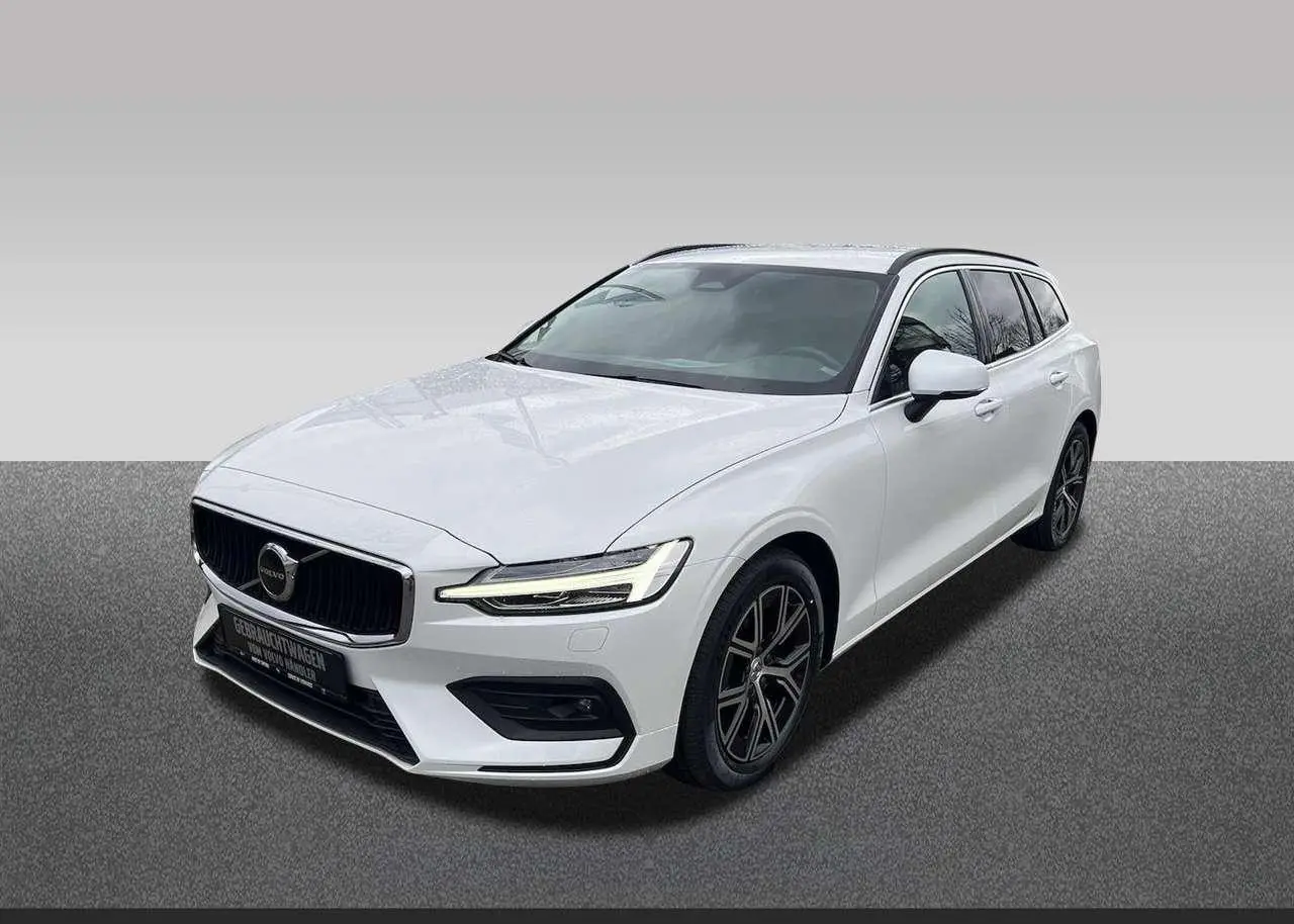 Photo 1 : Volvo V60 2023 Essence