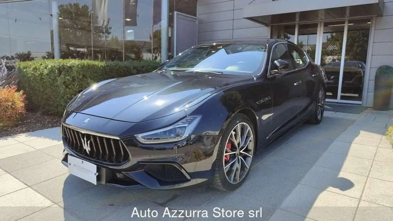 Photo 1 : Maserati Ghibli 2021 Essence