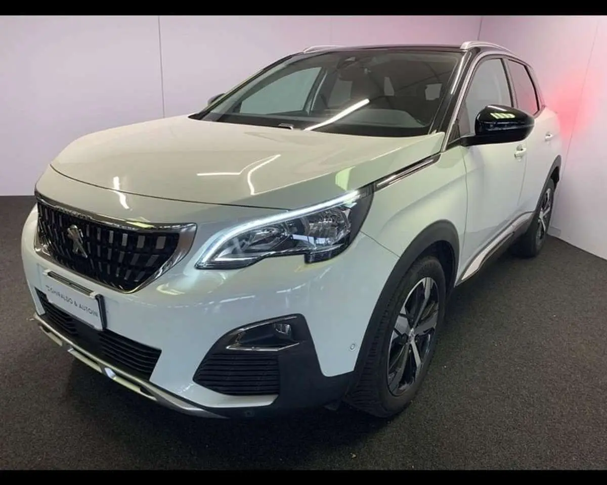 Photo 1 : Peugeot 3008 2018 Diesel