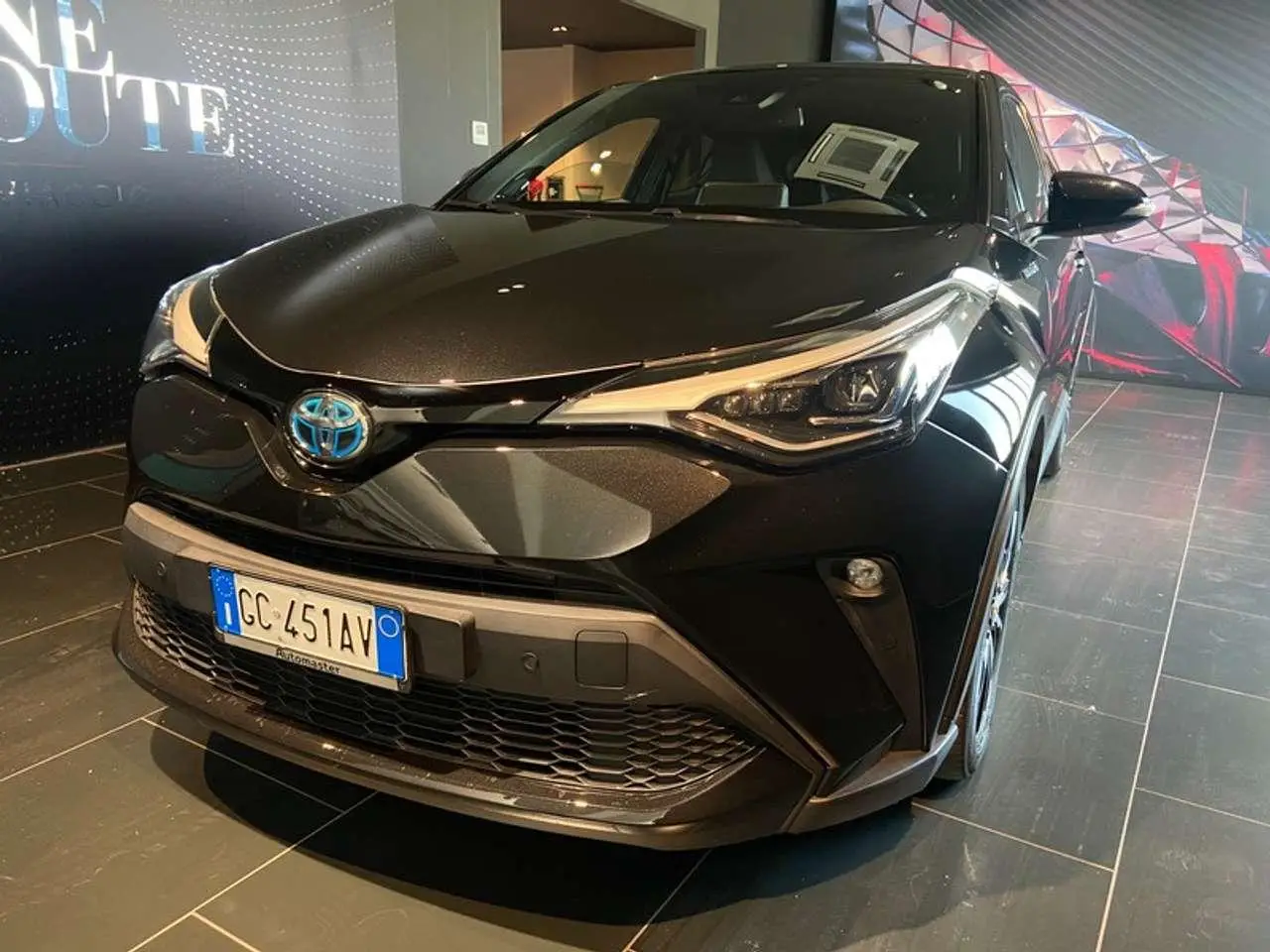 Photo 1 : Toyota C-hr 2020 Hybrid