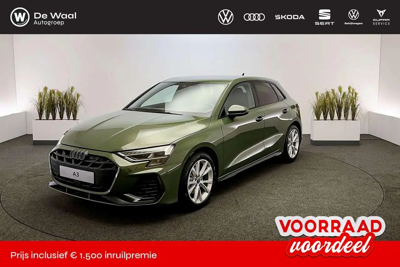 Photo 1 : Audi A3 2024 Petrol