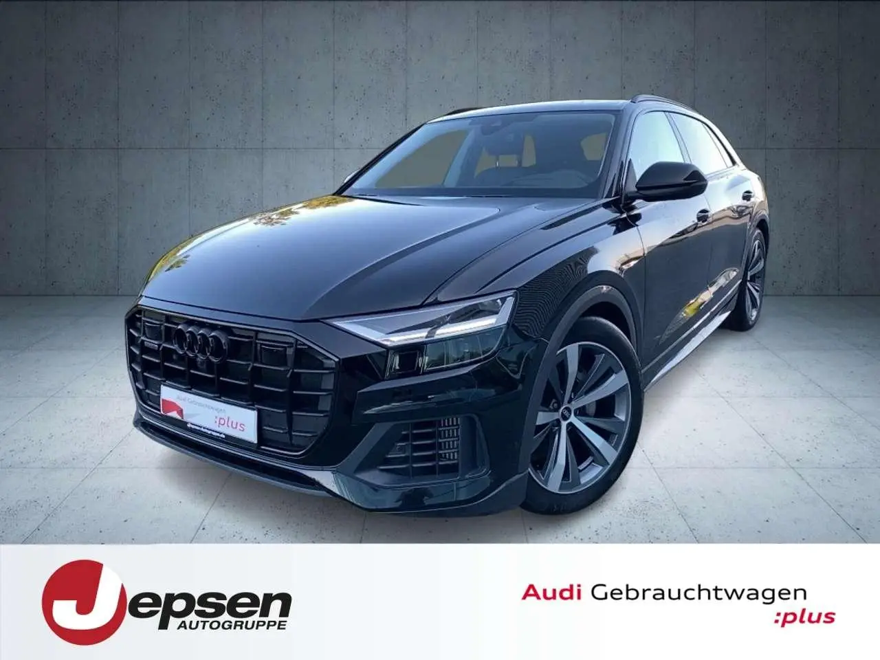 Photo 1 : Audi Q8 2023 Petrol