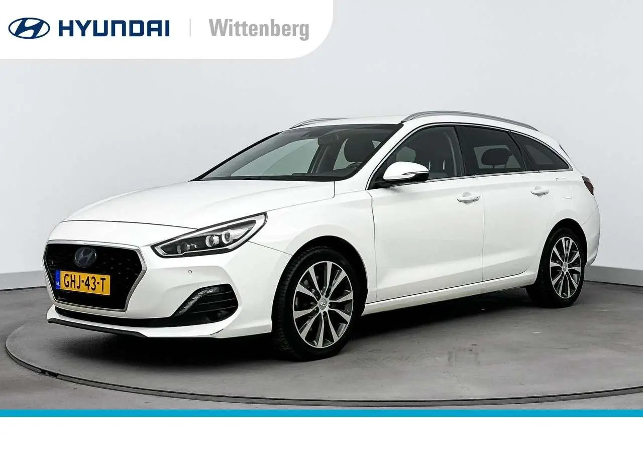 Photo 1 : Hyundai I30 2019 Petrol