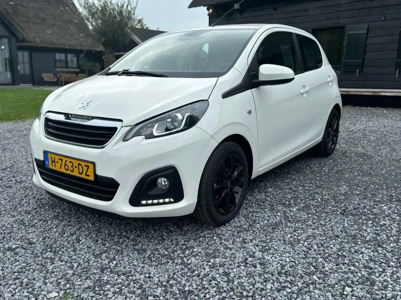 Photo 1 : Peugeot 108 2020 Petrol