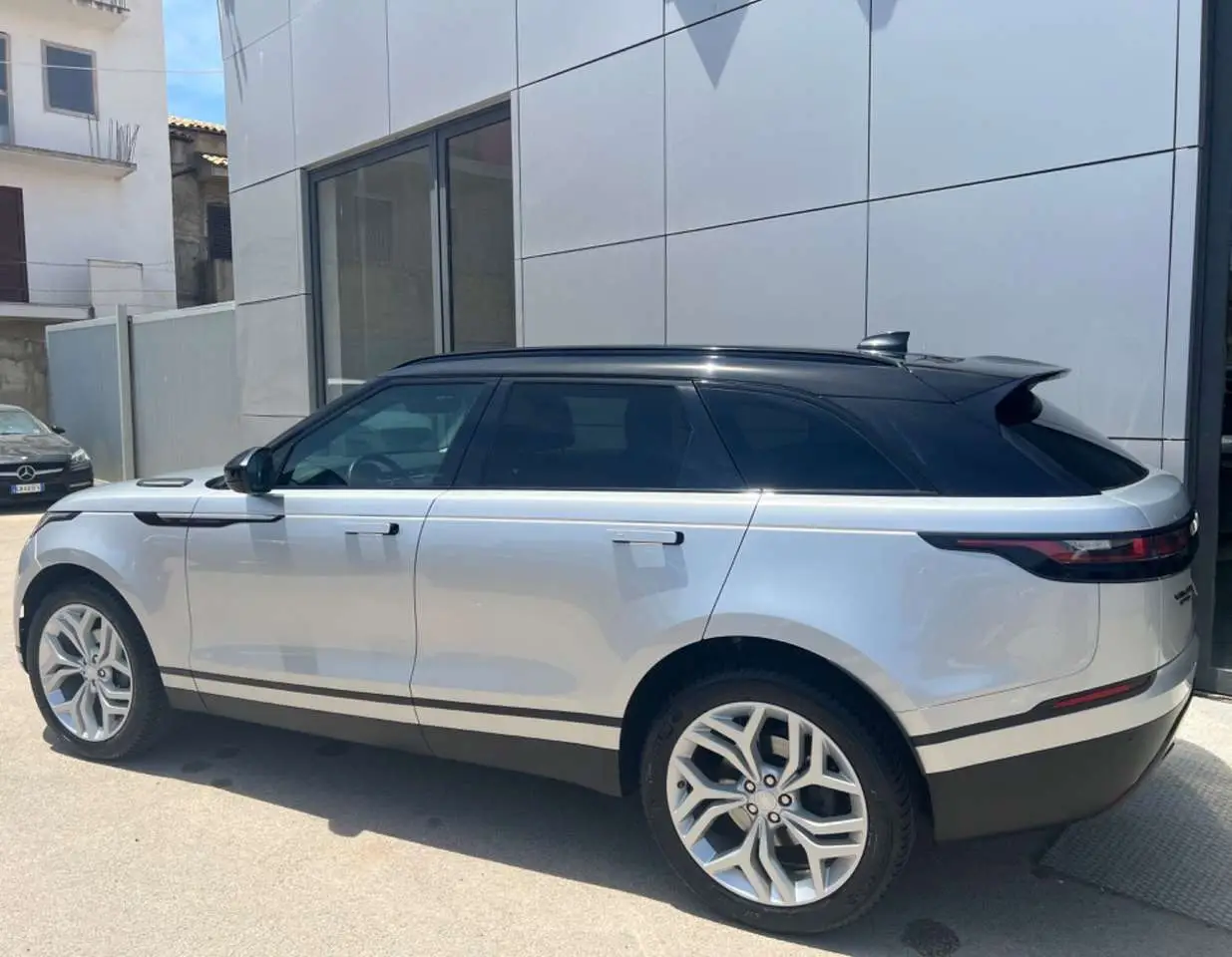 Photo 1 : Land Rover Range Rover Velar 2018 Diesel