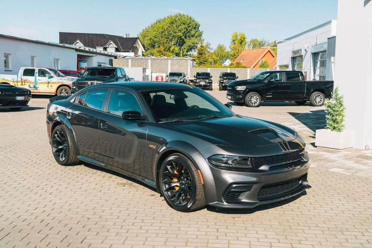 Photo 1 : Dodge Charger 2024 Petrol