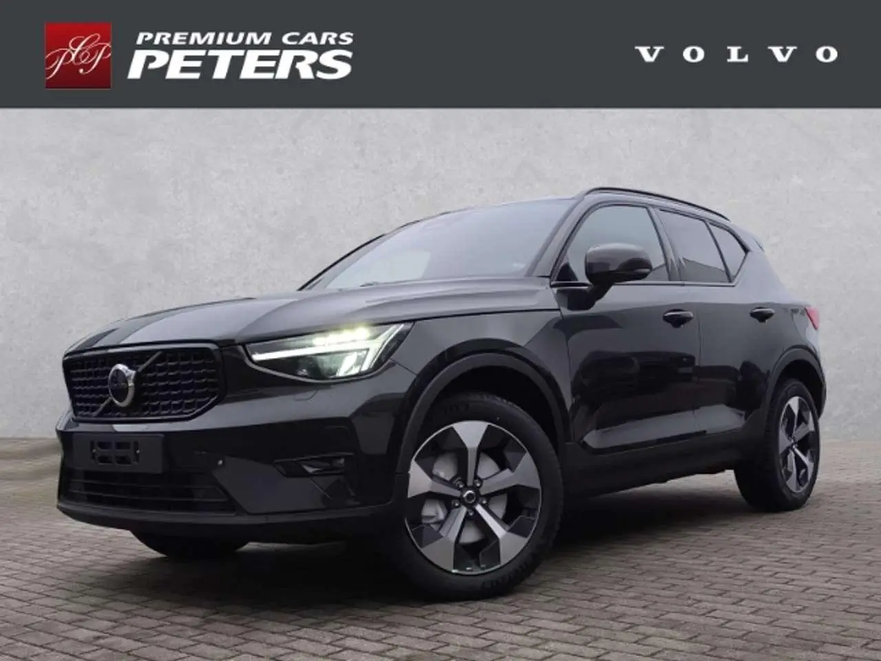 Photo 1 : Volvo Xc40 2024 Petrol