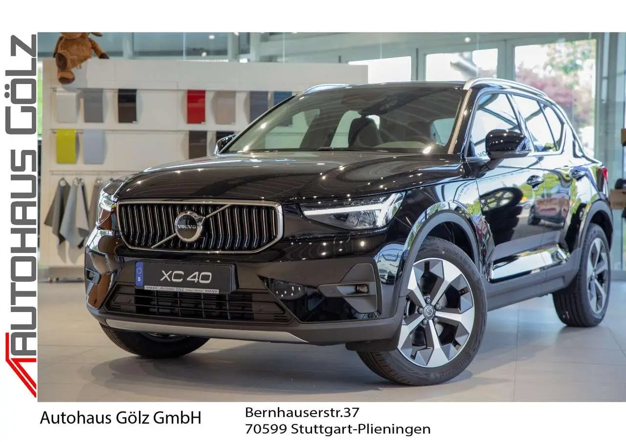 Photo 1 : Volvo Xc40 2024 Petrol