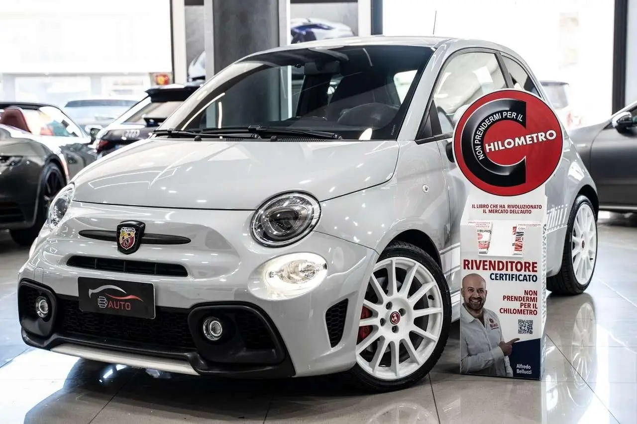 Photo 1 : Abarth 595 2020 Petrol