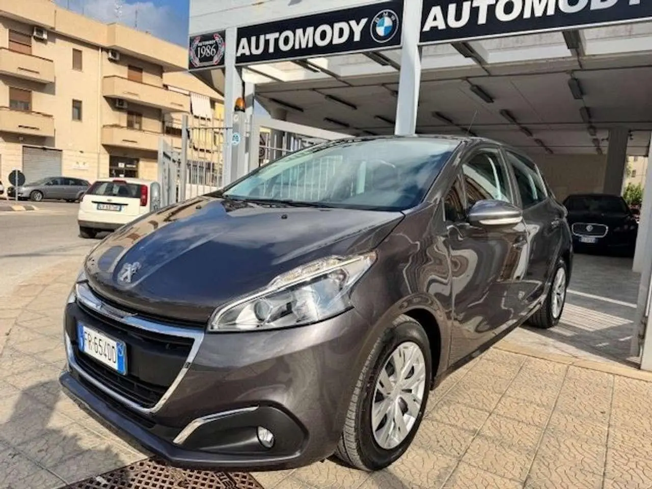 Photo 1 : Peugeot 208 2018 Diesel