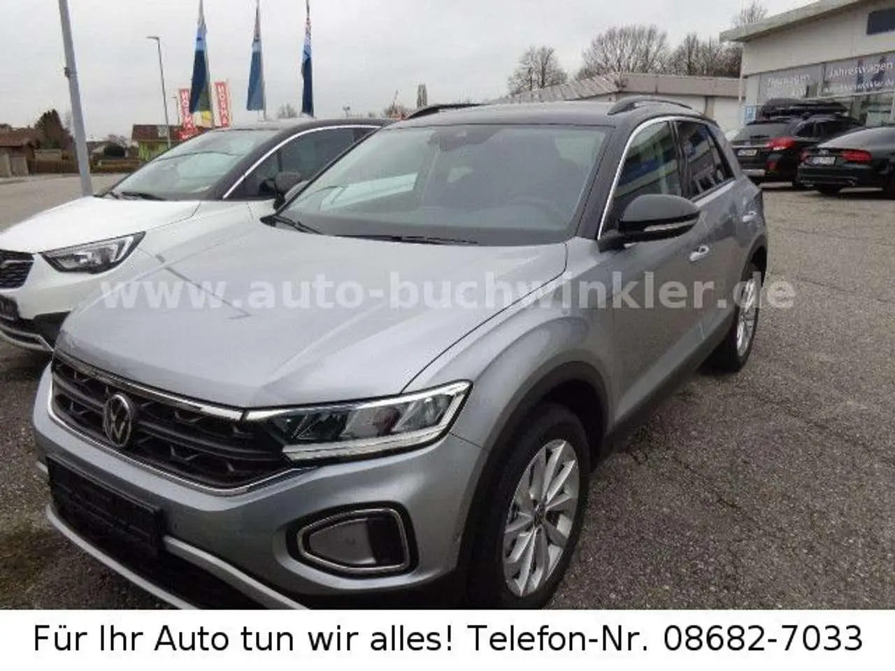 Photo 1 : Volkswagen T-roc 2024 Petrol