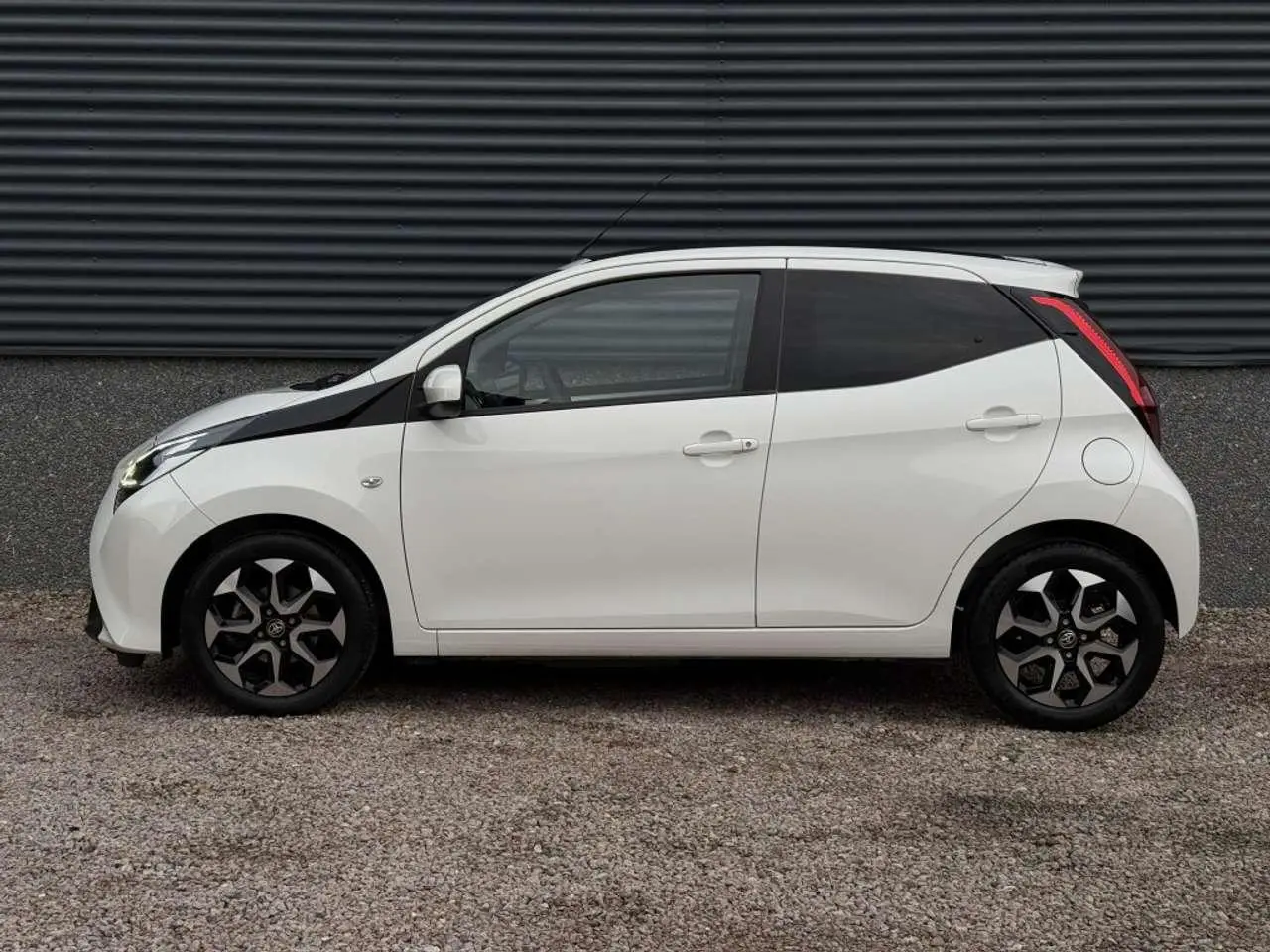 Photo 1 : Toyota Aygo 2021 Essence