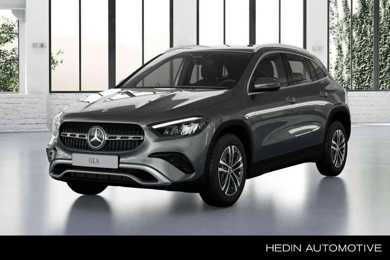 Photo 1 : Mercedes-benz Classe Gla 2024 Petrol