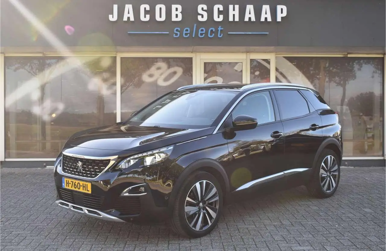 Photo 1 : Peugeot 3008 2020 Essence