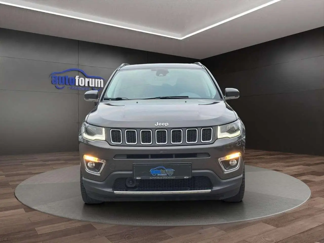 Photo 1 : Jeep Compass 2017 Petrol