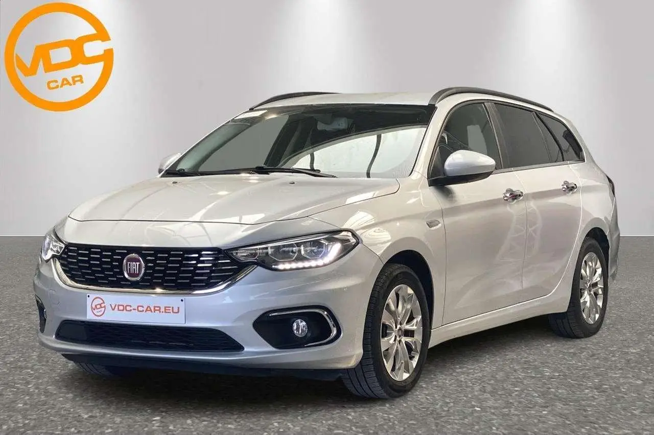 Photo 1 : Fiat Tipo 2020 Petrol