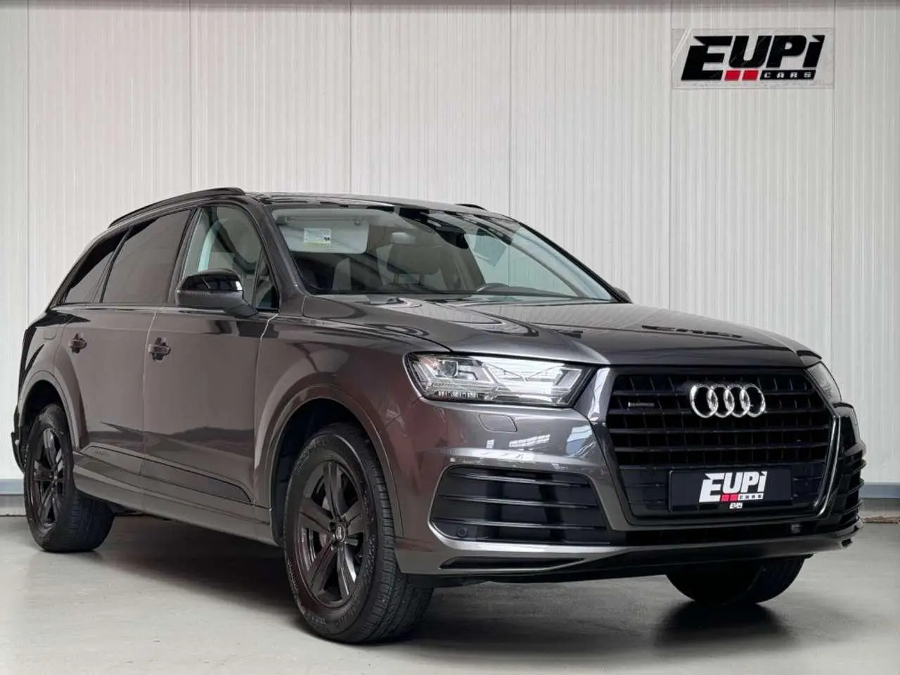 Photo 1 : Audi Q7 2019 Essence