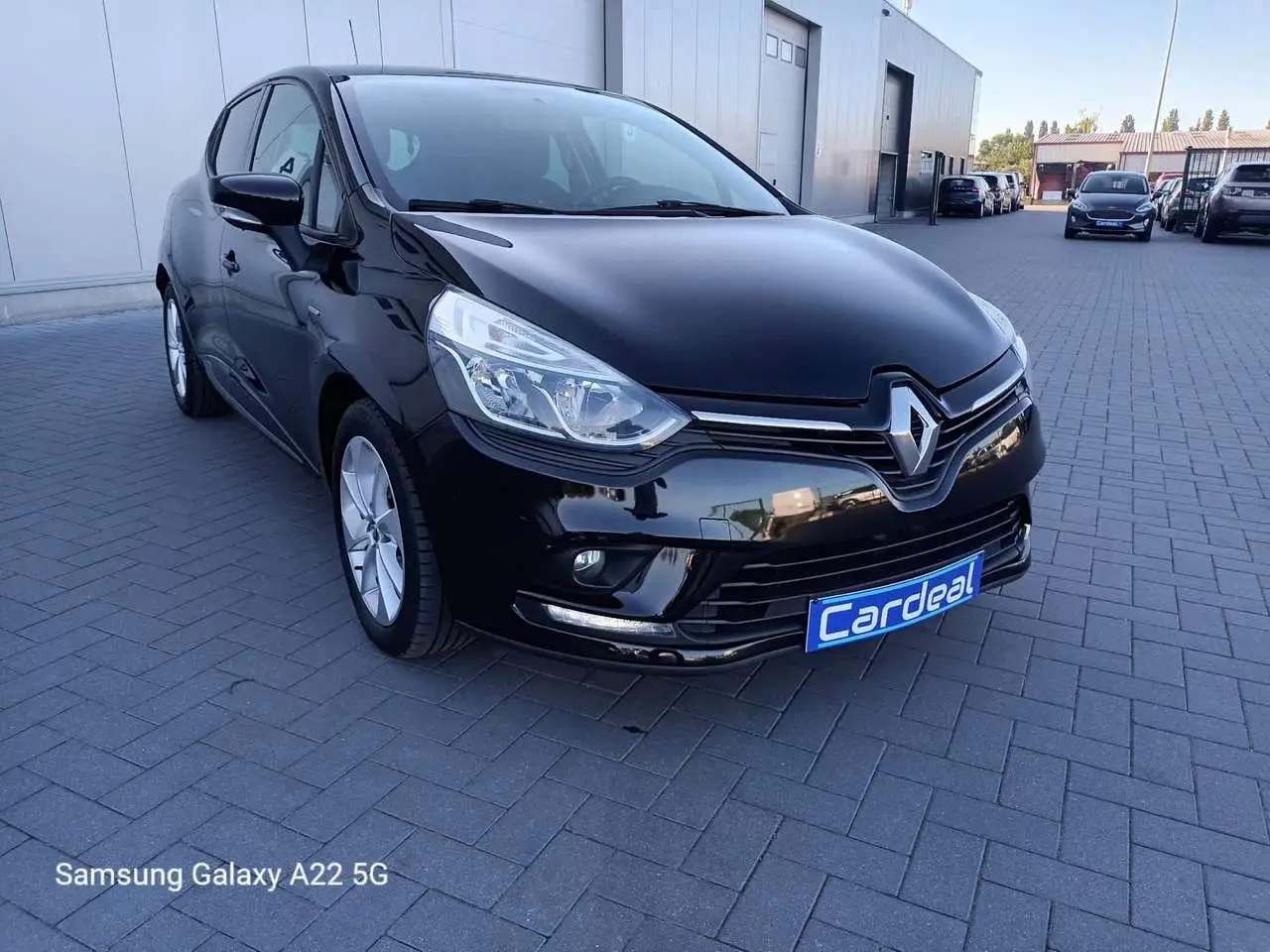 Photo 1 : Renault Clio 2017 Essence