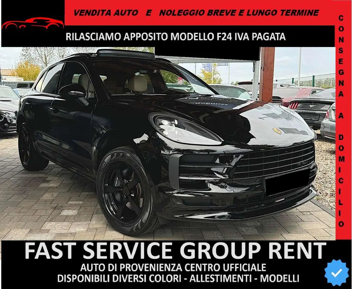 Photo 1 : Porsche Macan 2021 Essence