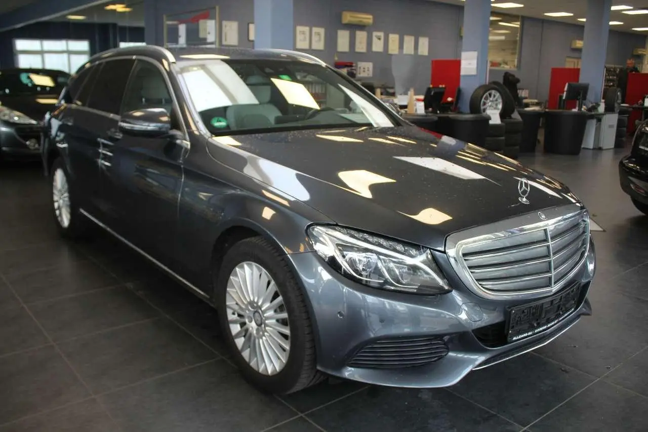 Photo 1 : Mercedes-benz Classe C 2016 Petrol