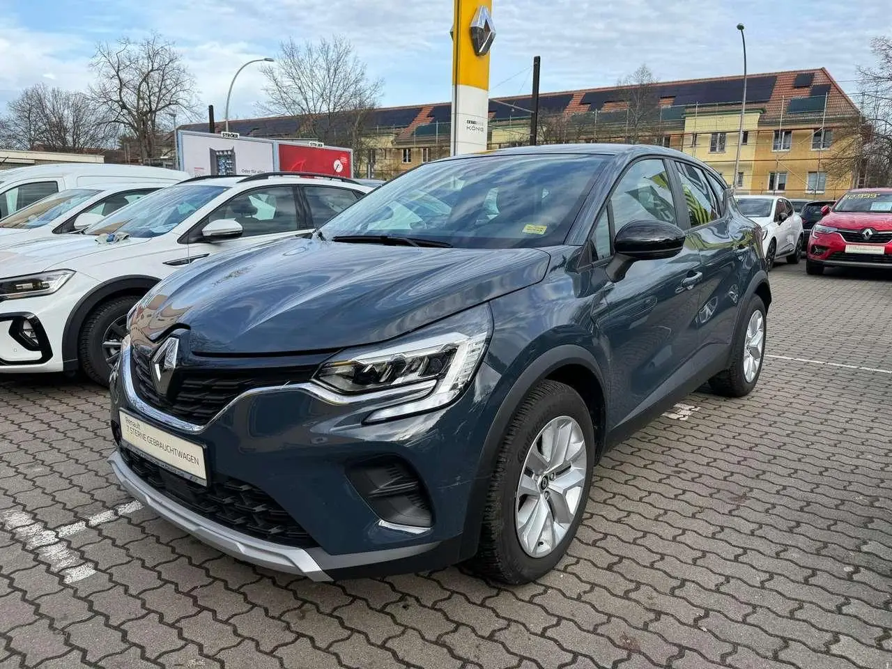 Photo 1 : Renault Captur 2022 Essence