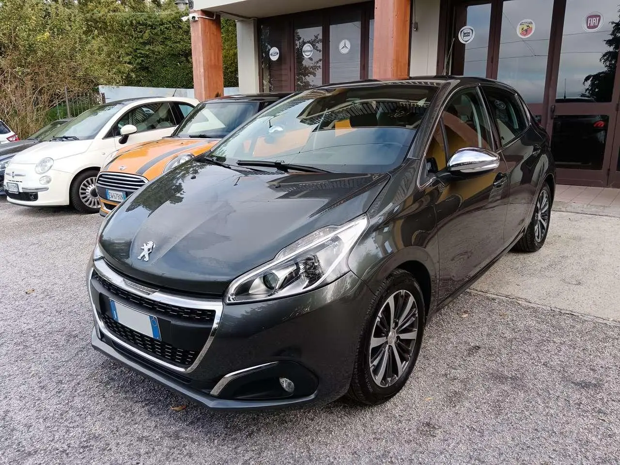 Photo 1 : Peugeot 208 2017 Petrol