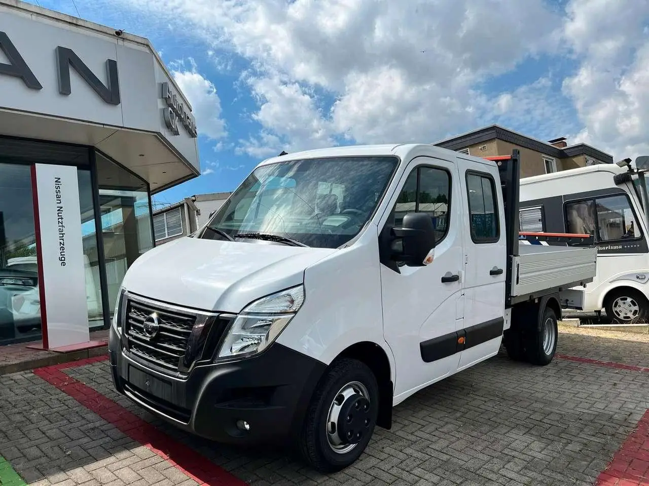 Photo 1 : Nissan Interstar 2024 Diesel