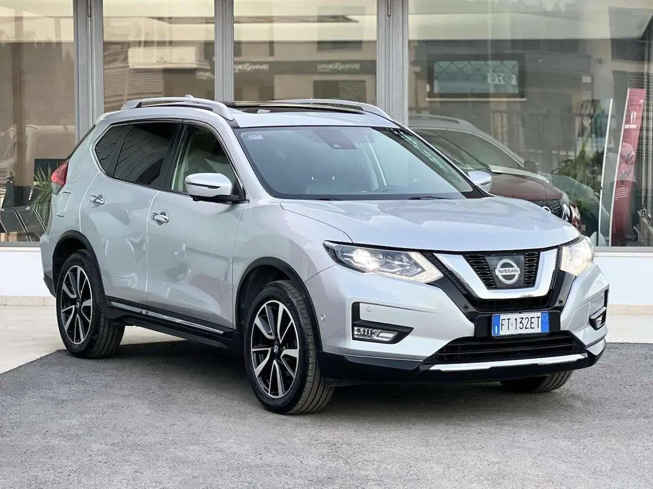 Photo 1 : Nissan X-trail 2018 Diesel