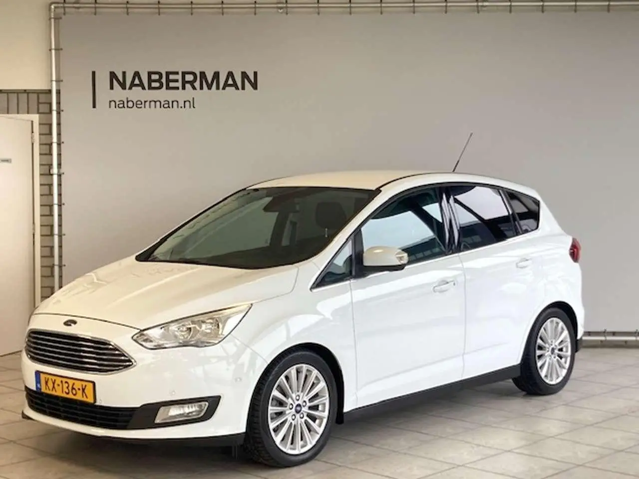 Photo 1 : Ford C-max 2016 Petrol