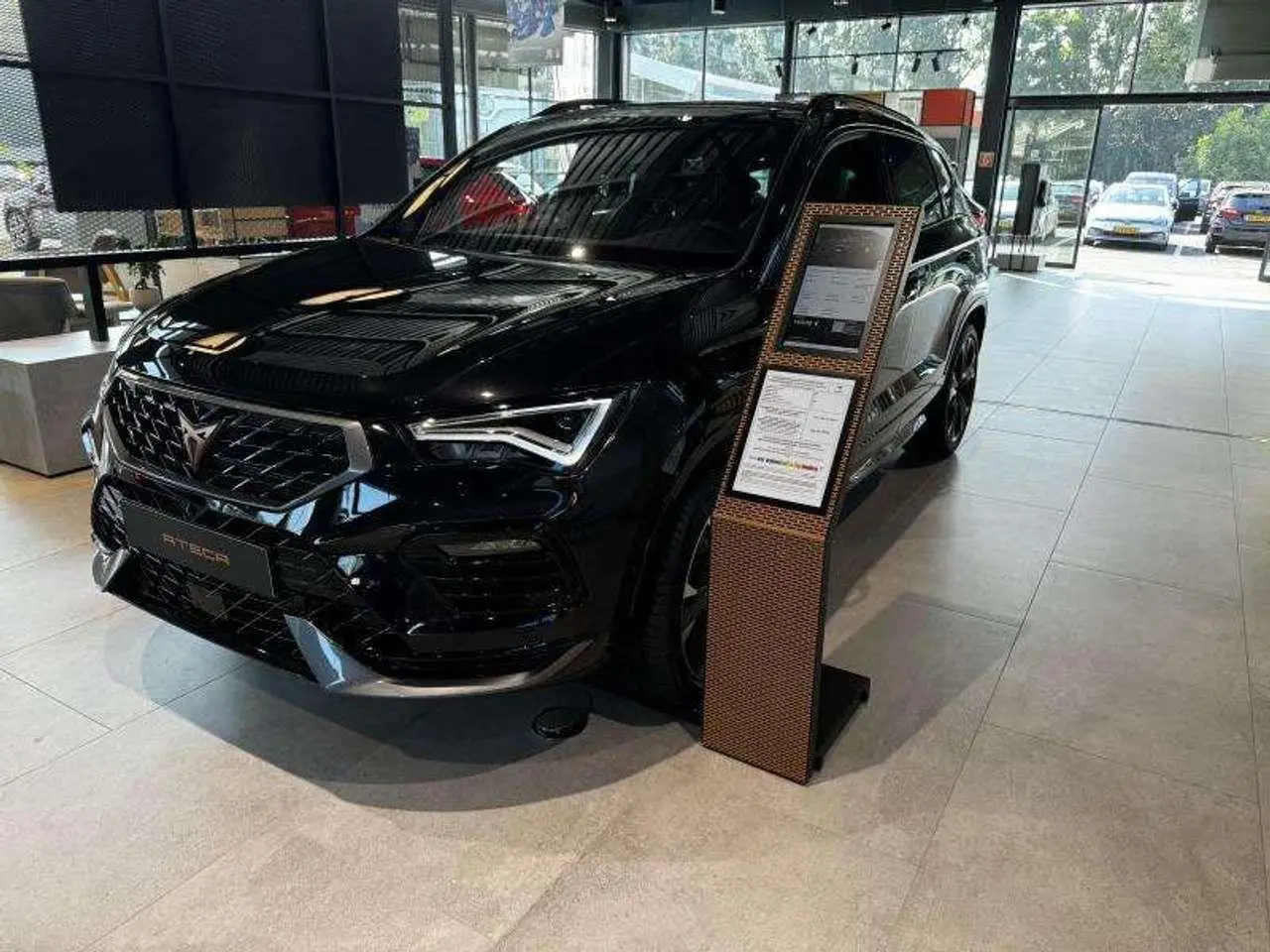 Photo 1 : Cupra Ateca 2024 Petrol