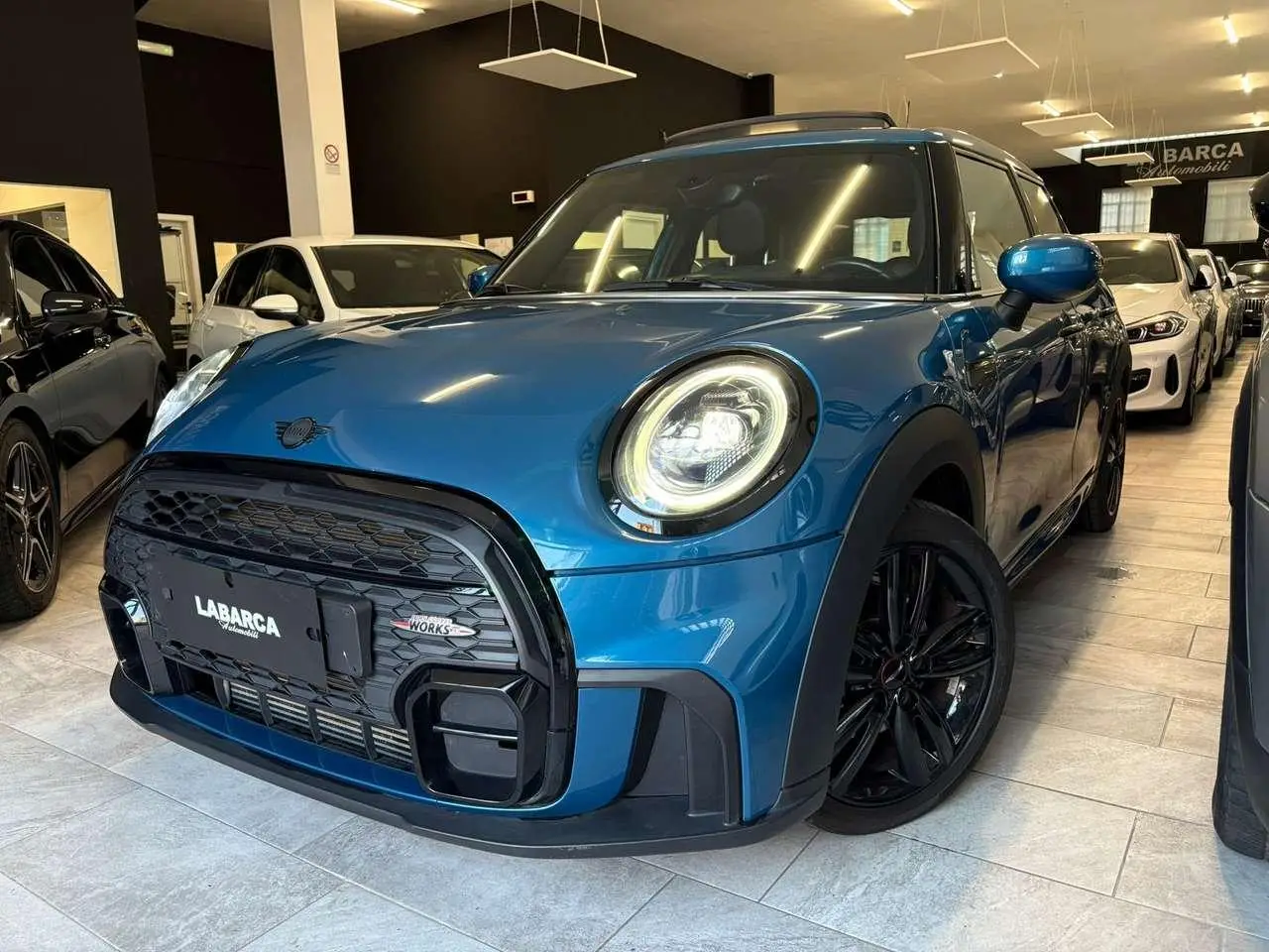 Photo 1 : Mini One 2021 Petrol