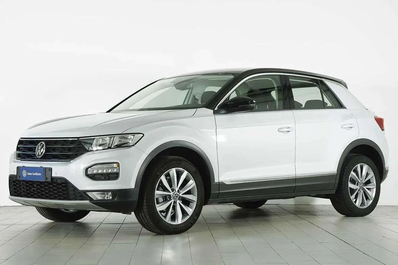 Photo 1 : Volkswagen T-roc 2021 Essence