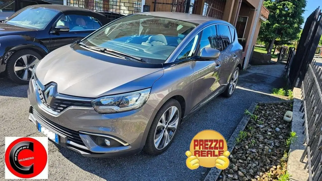 Photo 1 : Renault Scenic 2017 Diesel