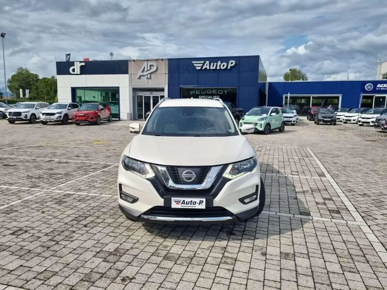 Photo 1 : Nissan X-trail 2017 Diesel