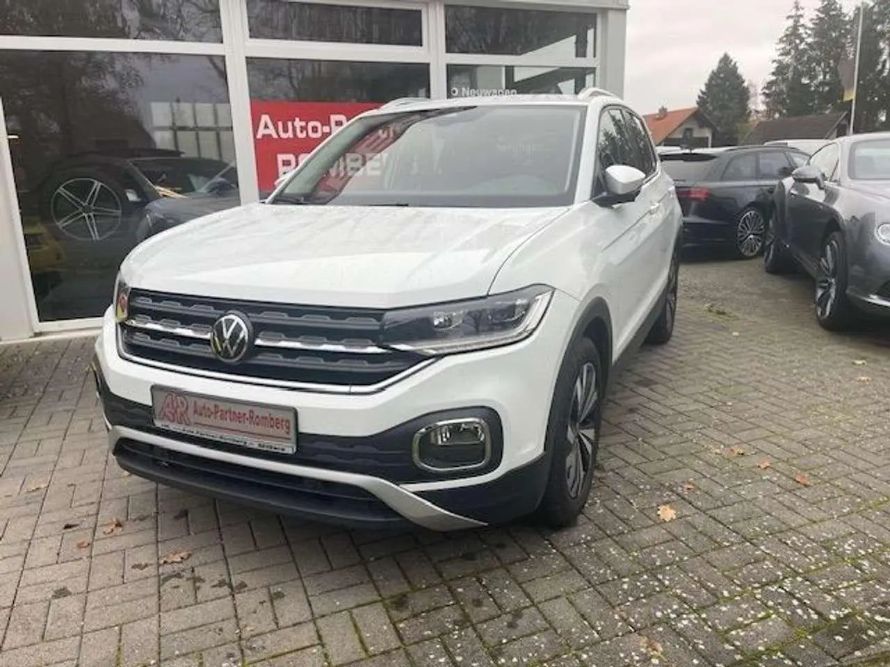 Photo 1 : Volkswagen T-cross 2021 Essence