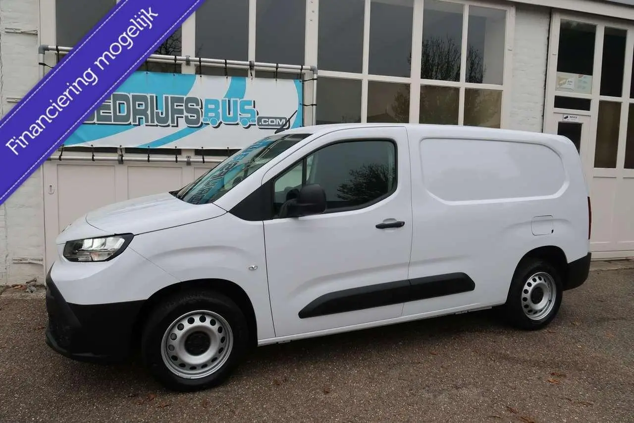 Photo 1 : Toyota Proace 2024 Diesel