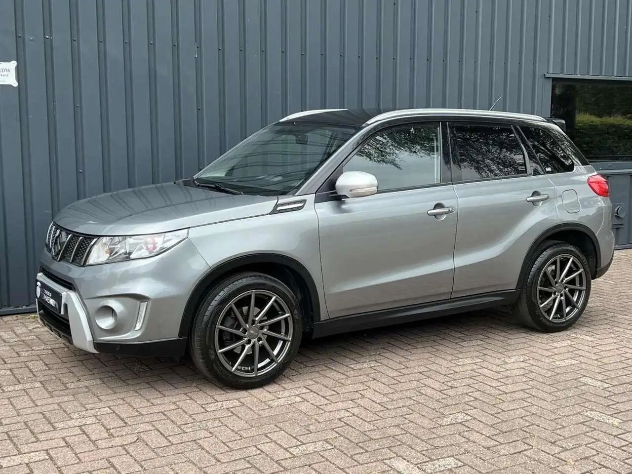 Photo 1 : Suzuki Vitara 2017 Petrol