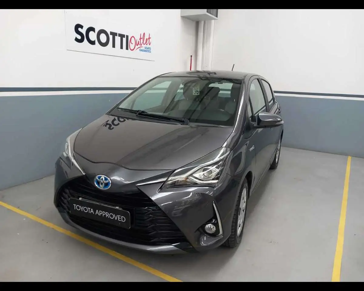 Photo 1 : Toyota Yaris 2018 Hybride