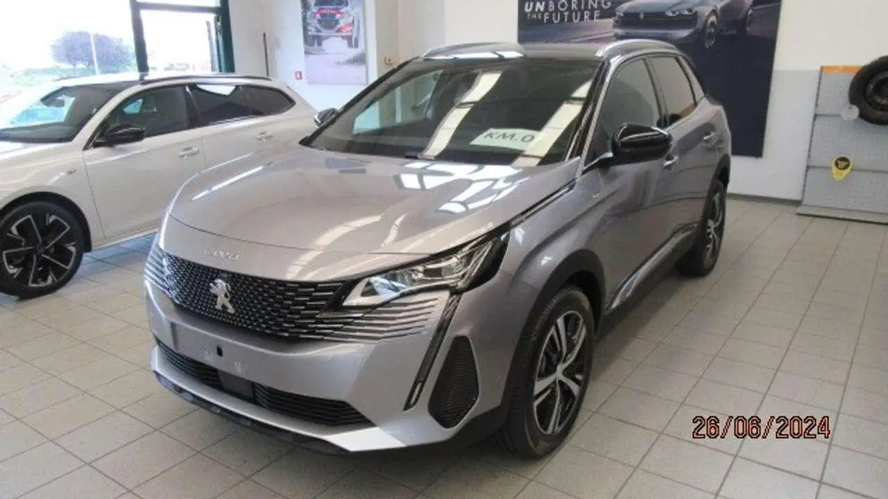 Photo 1 : Peugeot 3008 2024 Essence